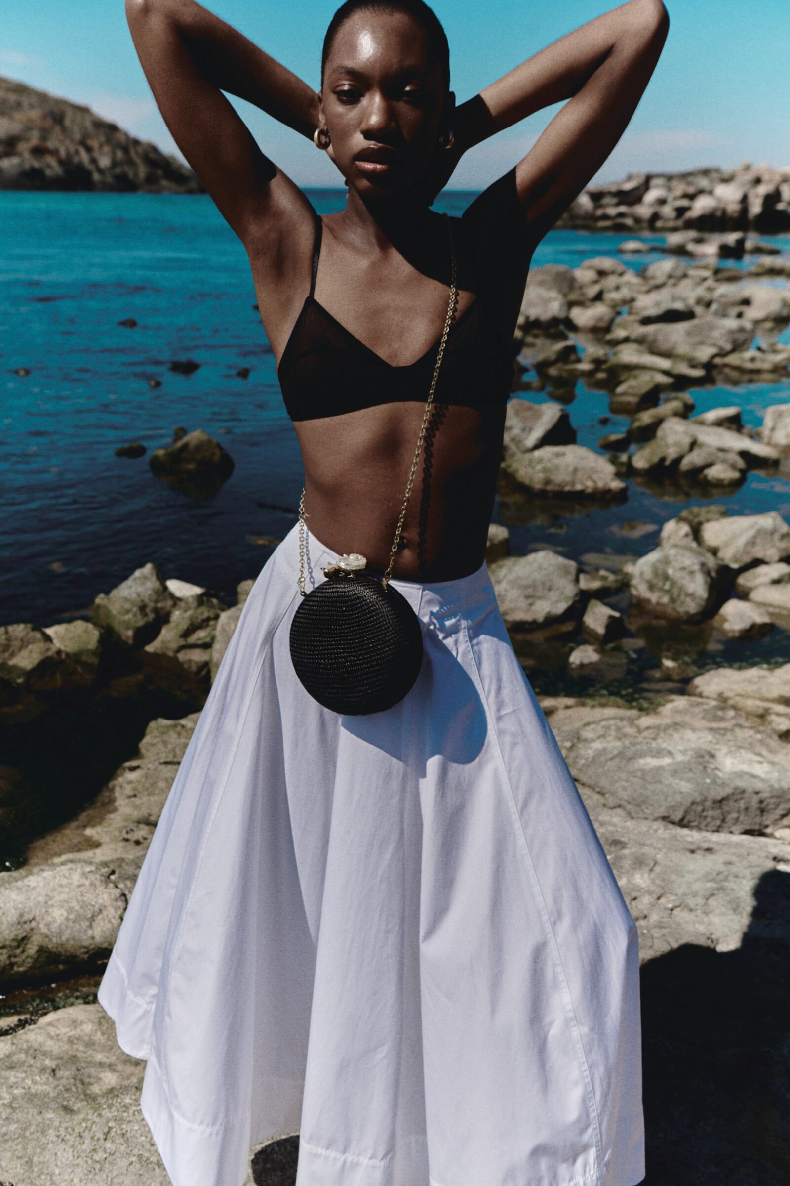 SONYA BLACK W TROCHUS SHELLS - Image 6