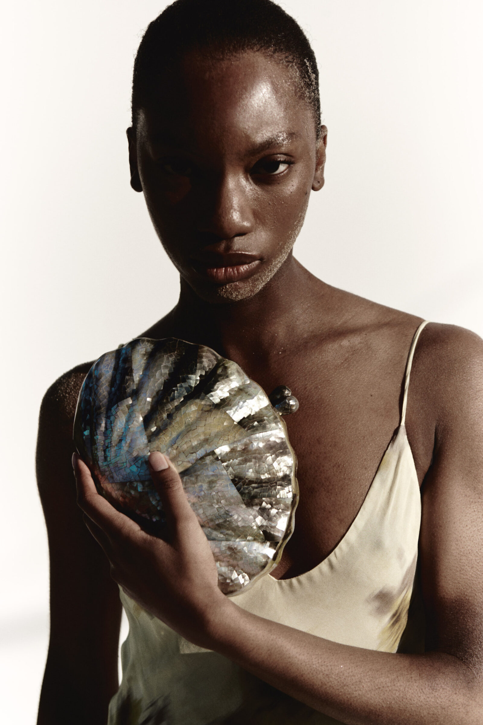 MARIS - GREEN MOTHER OF PEARL - Image 2